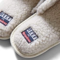 Tipsy Elves Women's Sleighin' It Reef Slippers